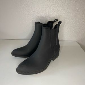 JEFFREY CAMPBELL HAVANA BLACK RUBBER CHELSEA BOOTS SIZE 9